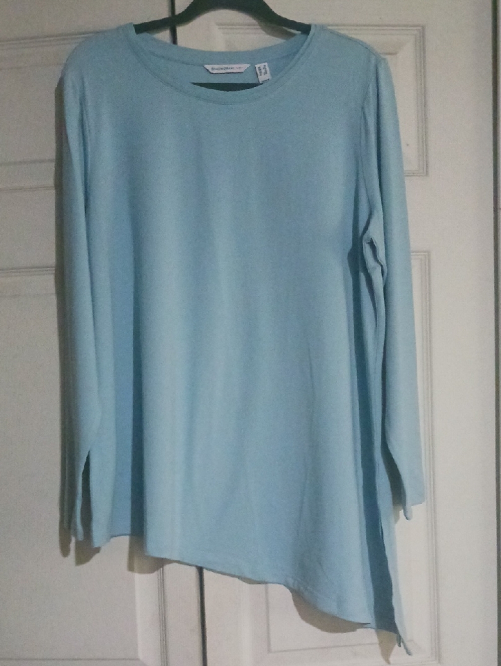 Isaac Mizrahi Light Blue Long Sleeve Asymmetric Crewneck Top
